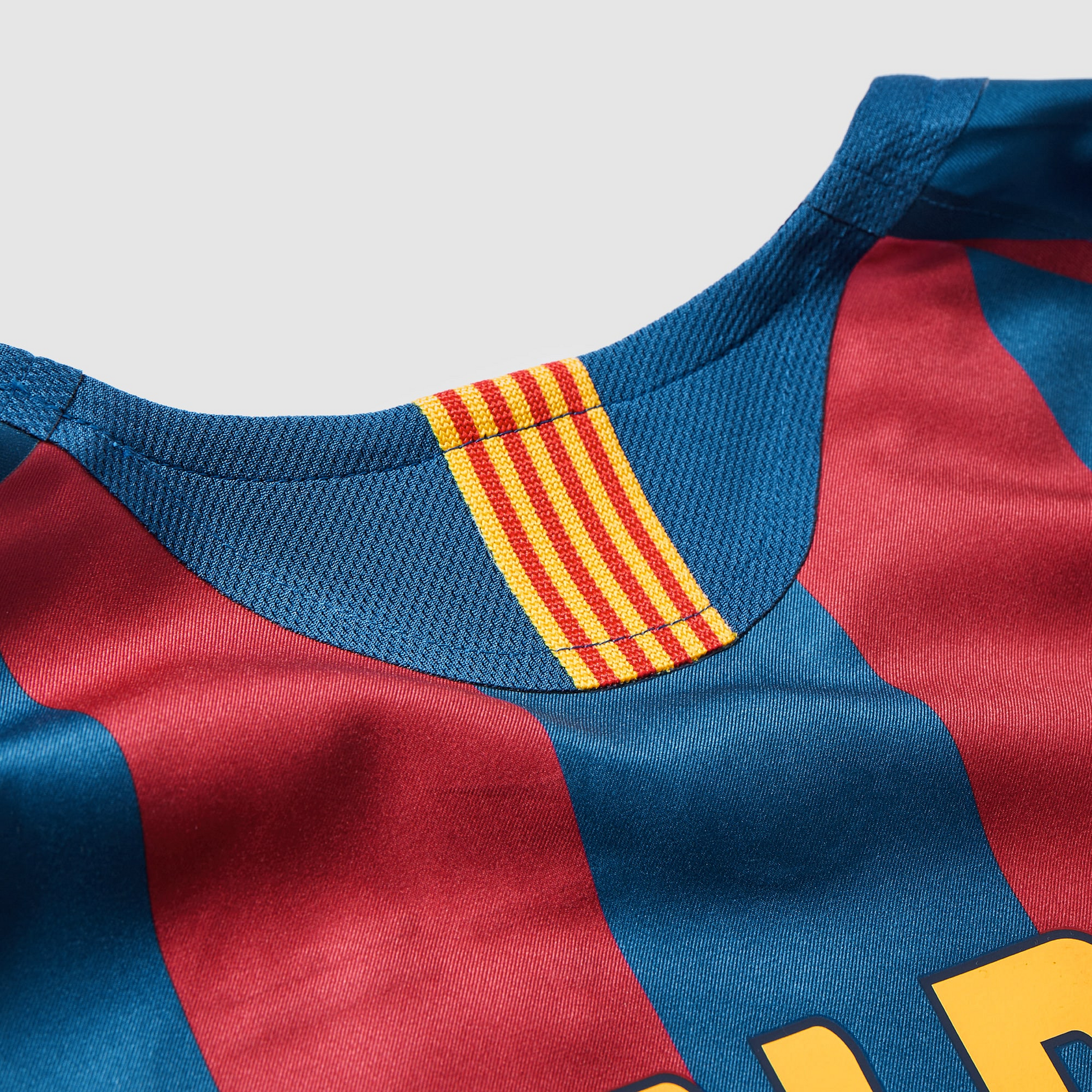 Retro Home 2005/06 Long Sleeve Shirt - Match Day