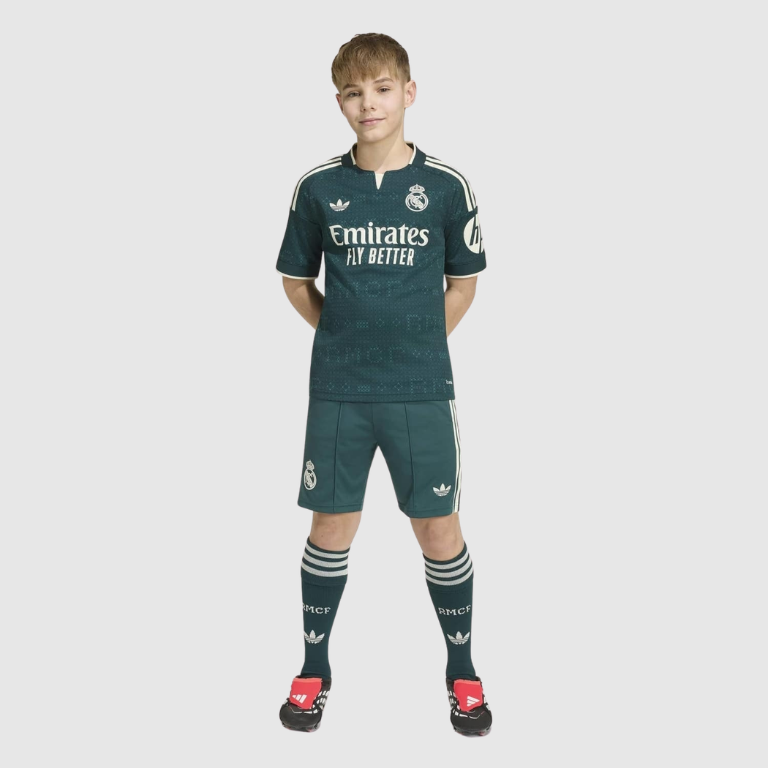 Away 26/27 Kids Shirt Kit