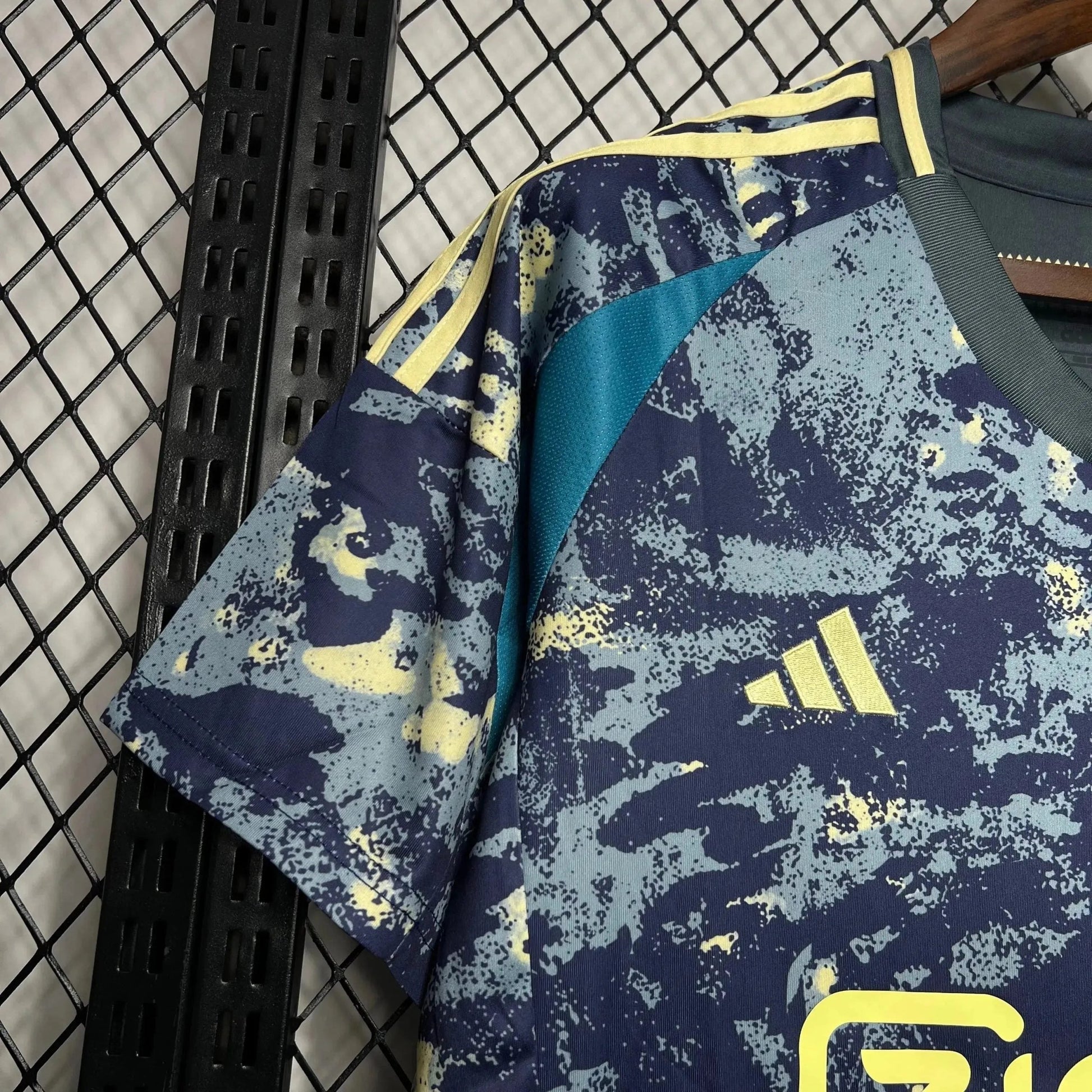Away 24/25 Men's Shirt - Match Day