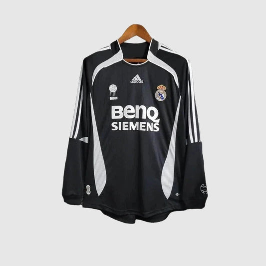 Two Guest 2006/07 Retro Long Sleeve Shirt - Match Day