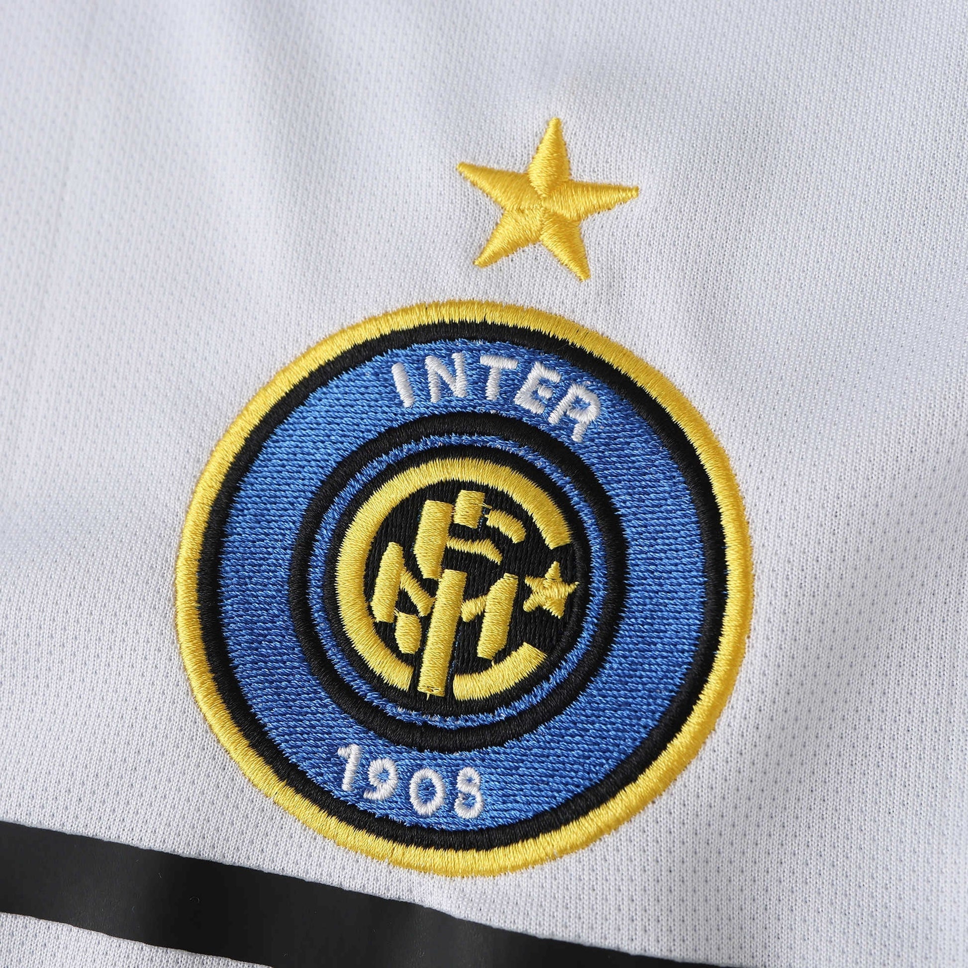 Retro Away 2004/05 Shirt - Match Day