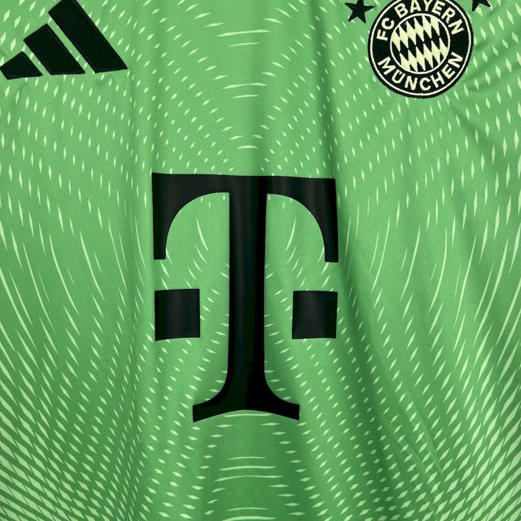 Goalkeeper 25/26 Kids Shirt Kit - Match Day