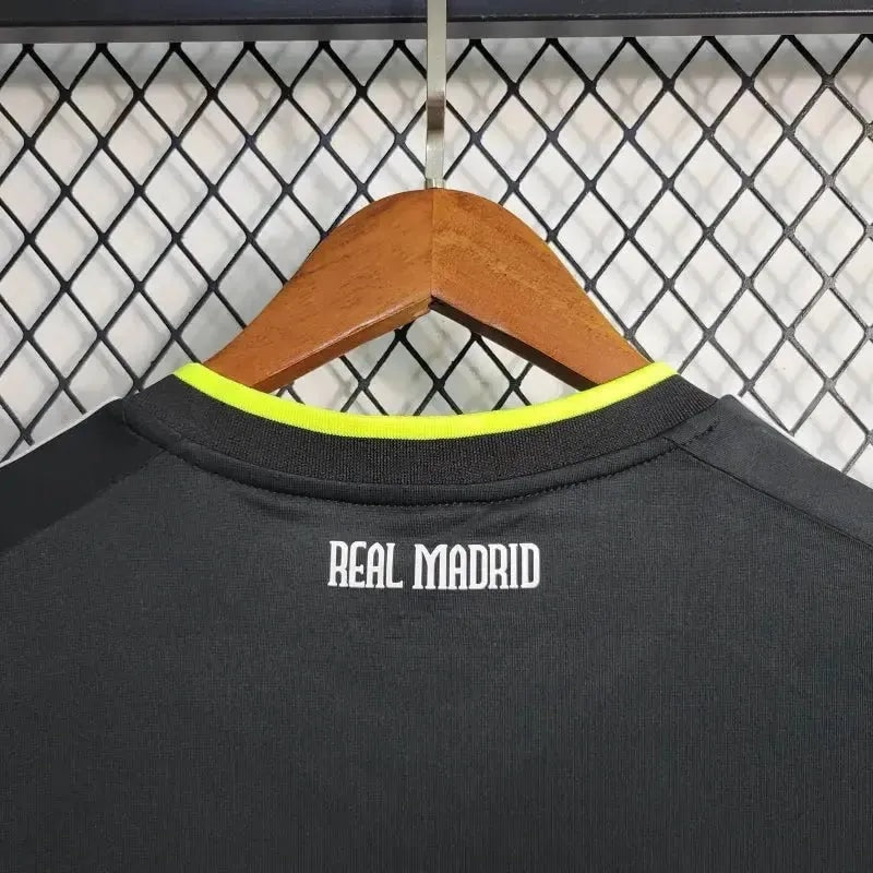 Retro Away 2010/11 Long Sleeve Shirt - Match Day