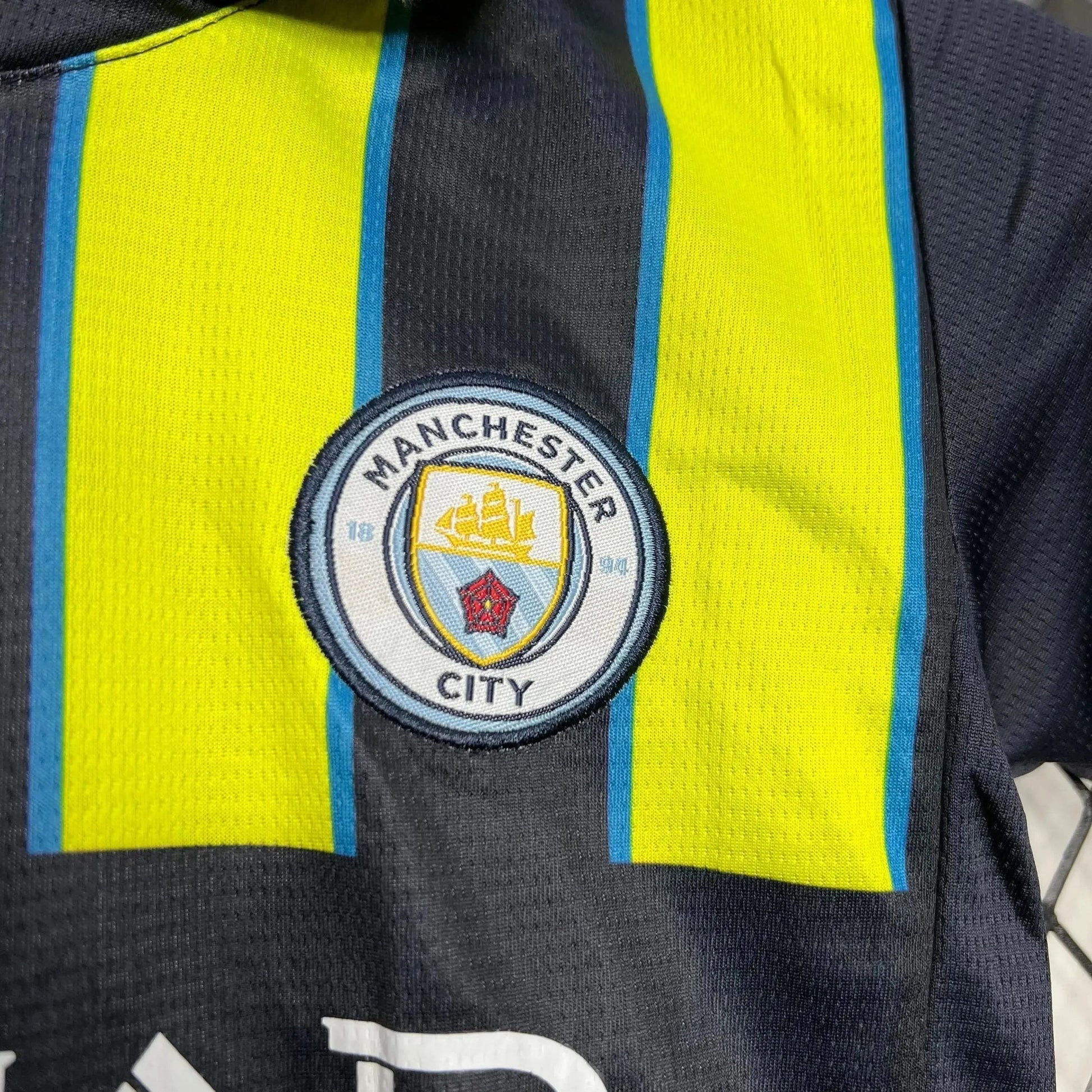 Away 24/25 Kids Shirt Kit - Match Day