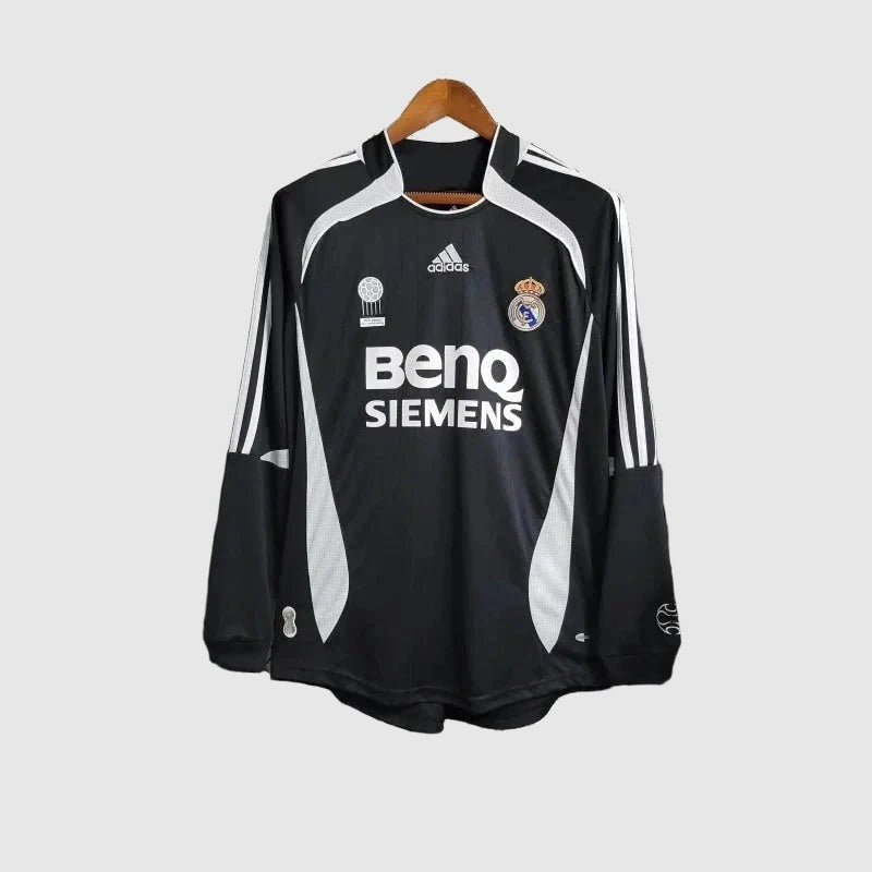 Two Guest 2006/07 Retro Long Sleeve Shirt - Match Day