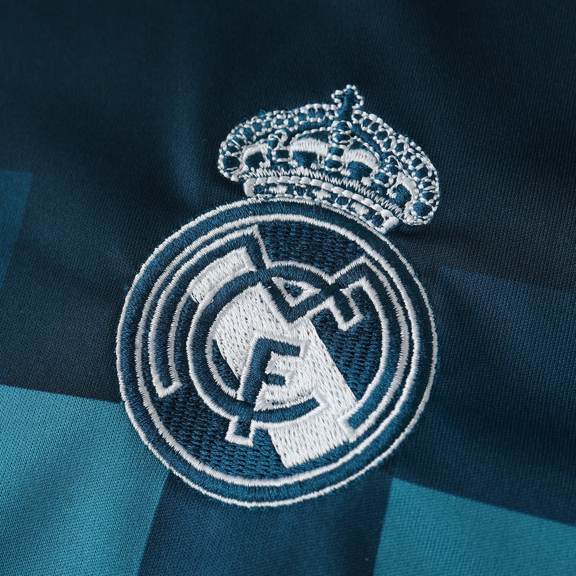 Retro 2017/18 Shirt - Match Day