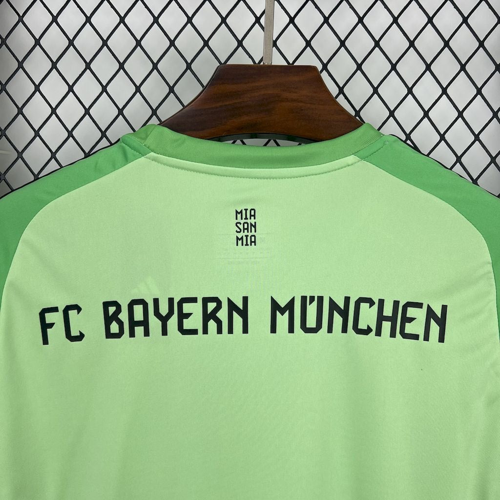 Goalkeeper 25/26 Kids Shirt Kit - Match Day
