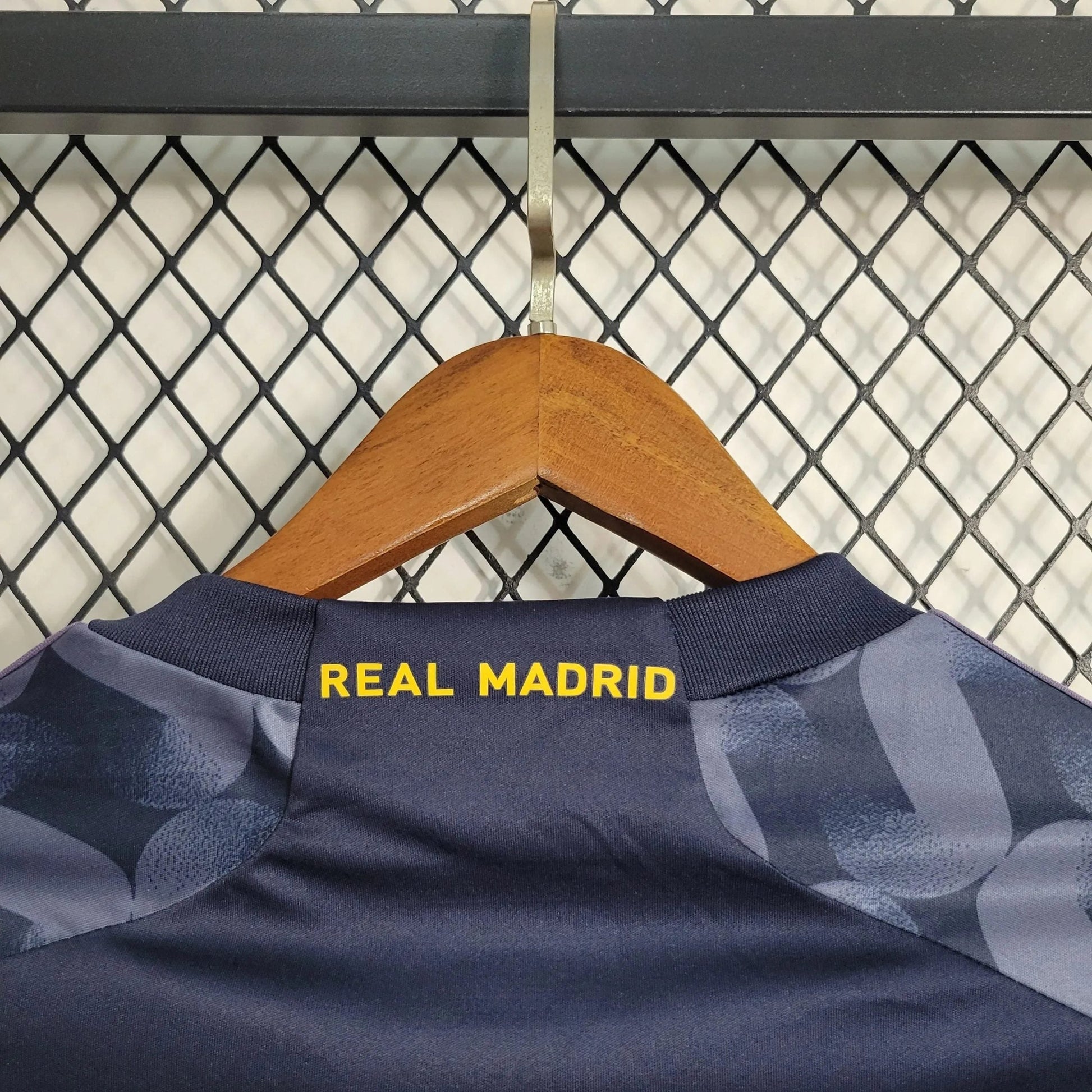 Away 23/24 Men's Shirt - Match Day