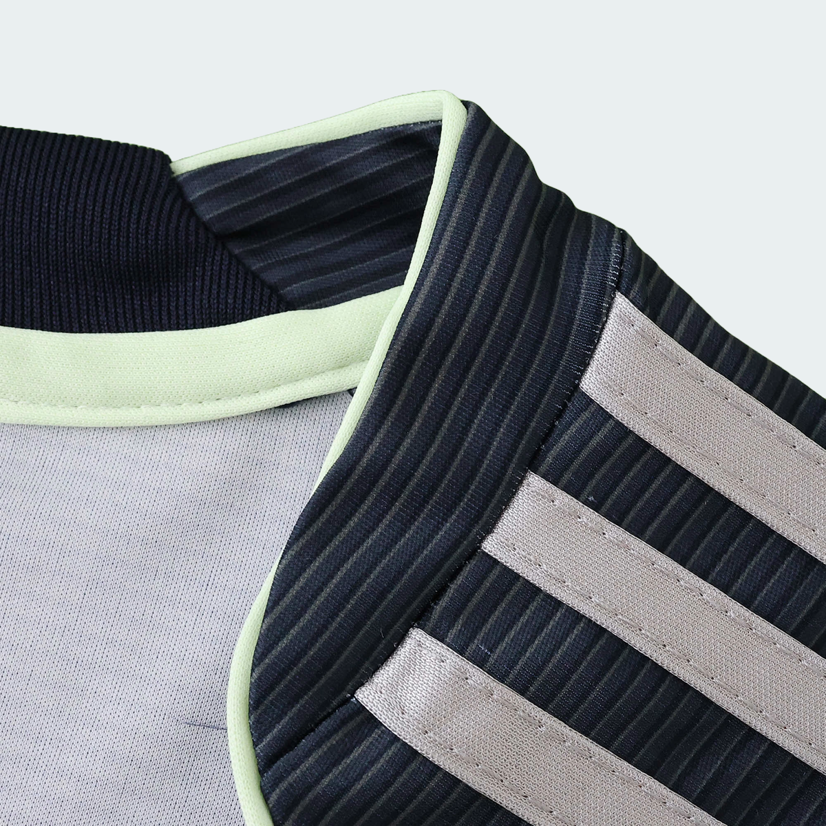 Away 25/26 Men's Shirt - Match Day