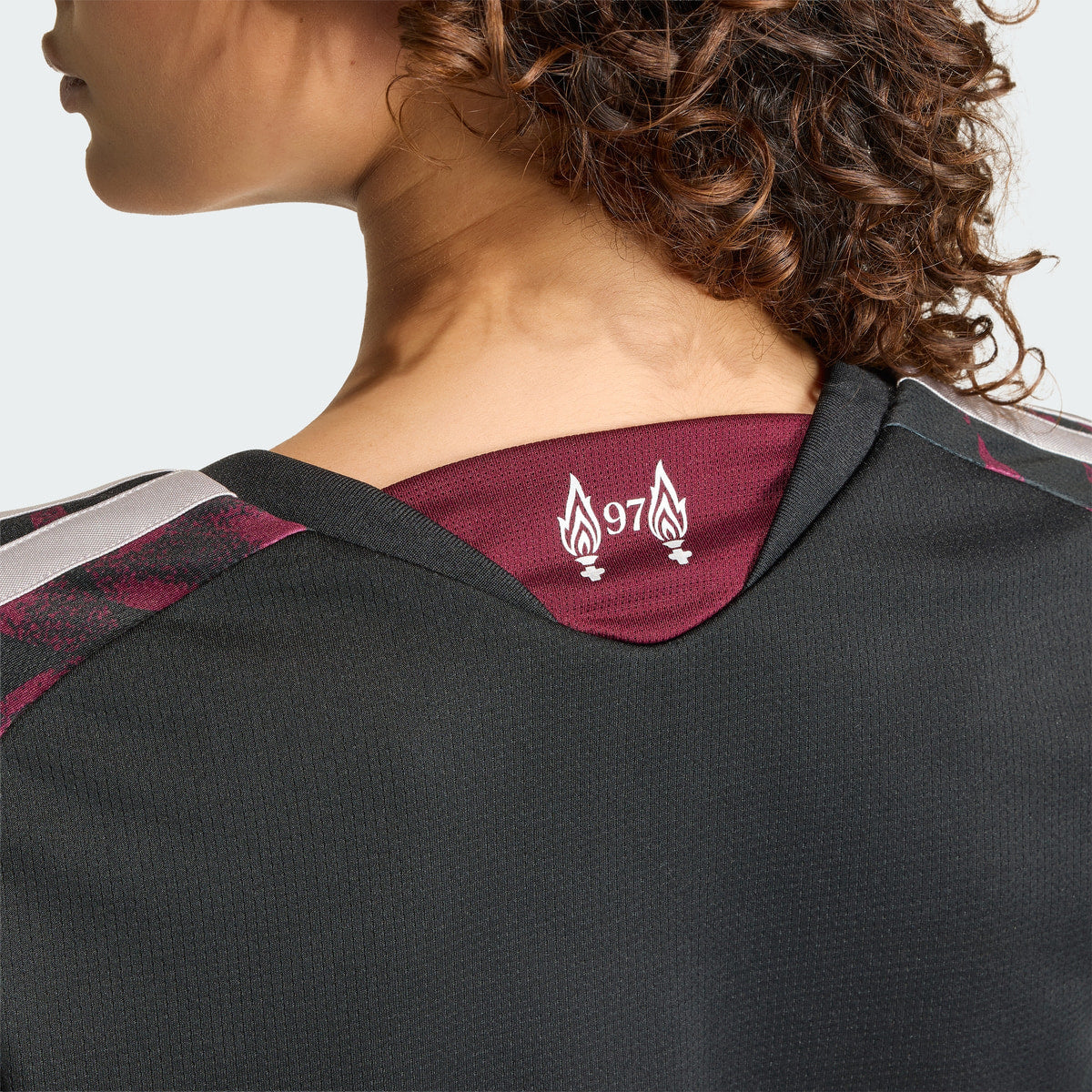 Third 26/27 Women's Shirt